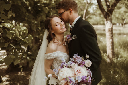 Mr & Mrs Wedding Brautstyling/ Hochzeitsfotografie – Bild 6