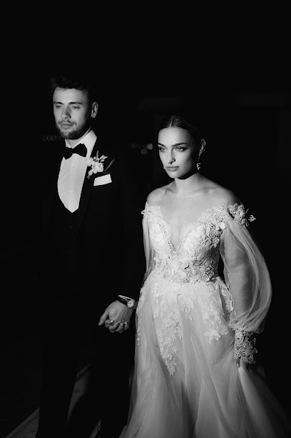 Aneta Lehotska | Editorial Wedding Photography & Film