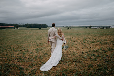 BRIDE & GROOM – Bild 2