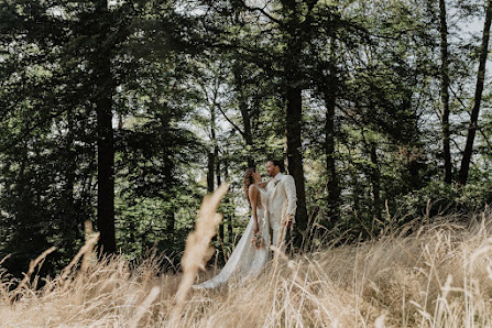 LUCKY IN LOVE - Hochzeitsfotografie – Bild 2