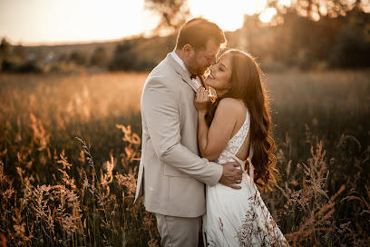 Leslie Lorenz - Lightsome Photography