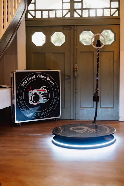 360° Event-, Hochzeits- & Unternehmensfotografie Hamburg — 360 Grad Video Booth