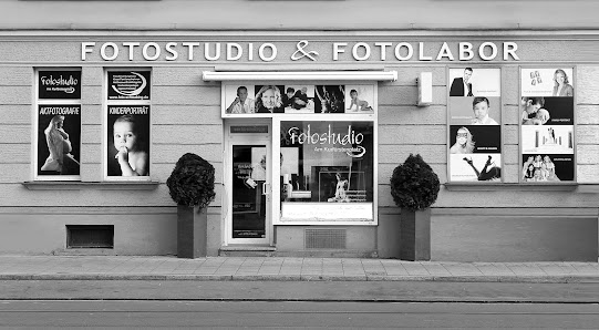 FOTOSTUDIO & FOTOLABOR AM KURFÜRSTENPLATZ – Bild 3