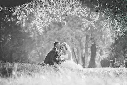 Alexander Riss // Vintage Wedding Photography