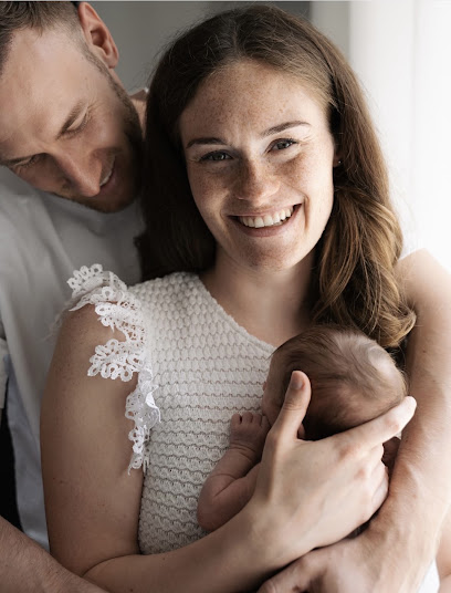 Babyfotograf Landshut Babybauchfotograf Familienfotograf Hochzeitsfotograf lenistorytelling Landshut Erding Freising München