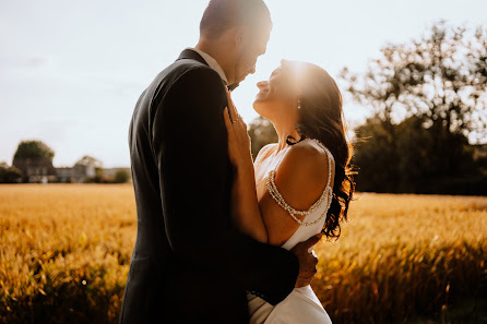 Hochzeitsfotograf Düsseldorf - Gefühlsrausch Wedding – Bild 2