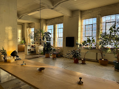 Eoin Moylan Studio - Photo/ Video Studio & Event Venue