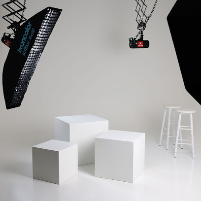 Rubrum Studio - Fotostudio zum Mieten / Foto-Mietstudio